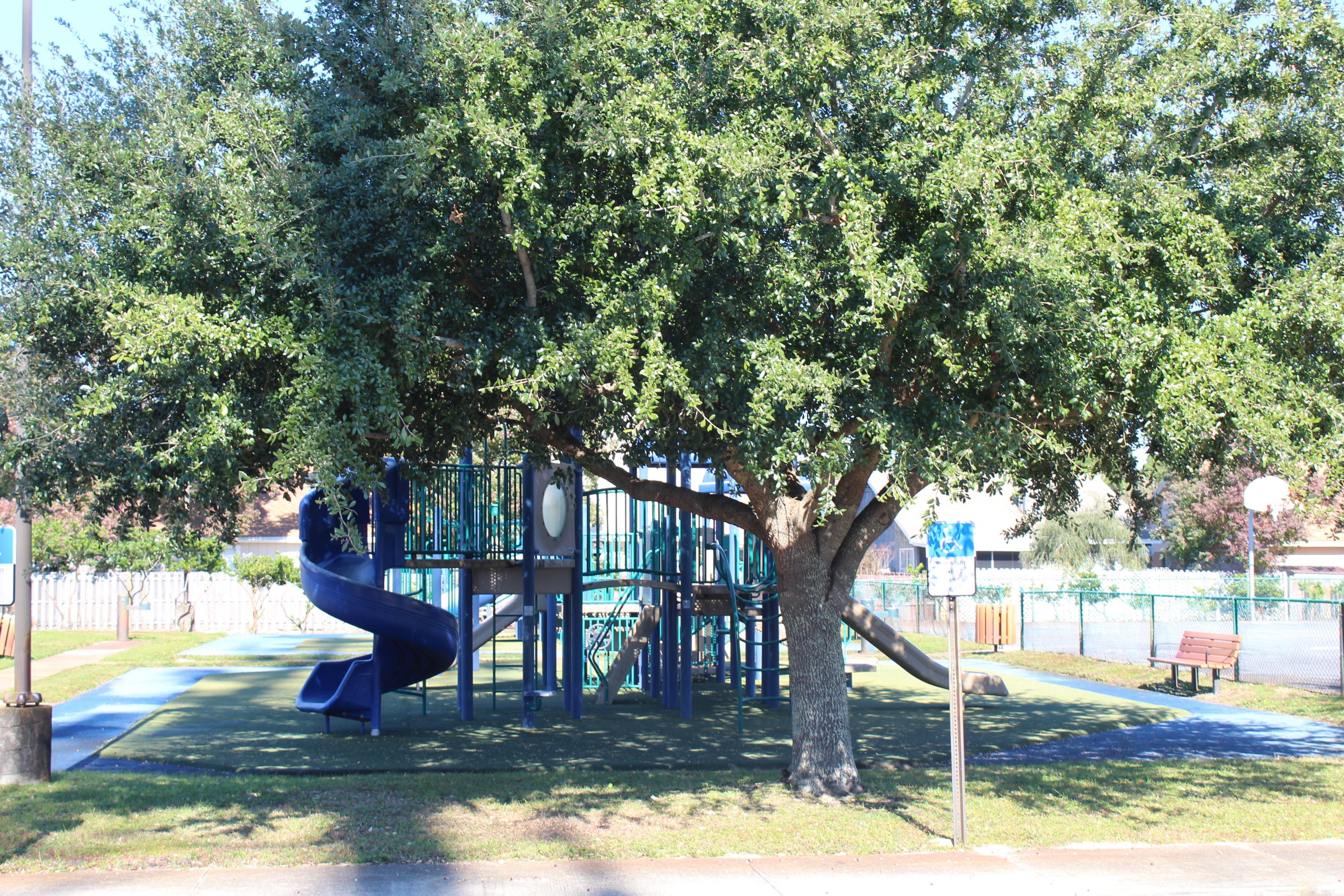 WOODLAND PARK ESTATES - Residential