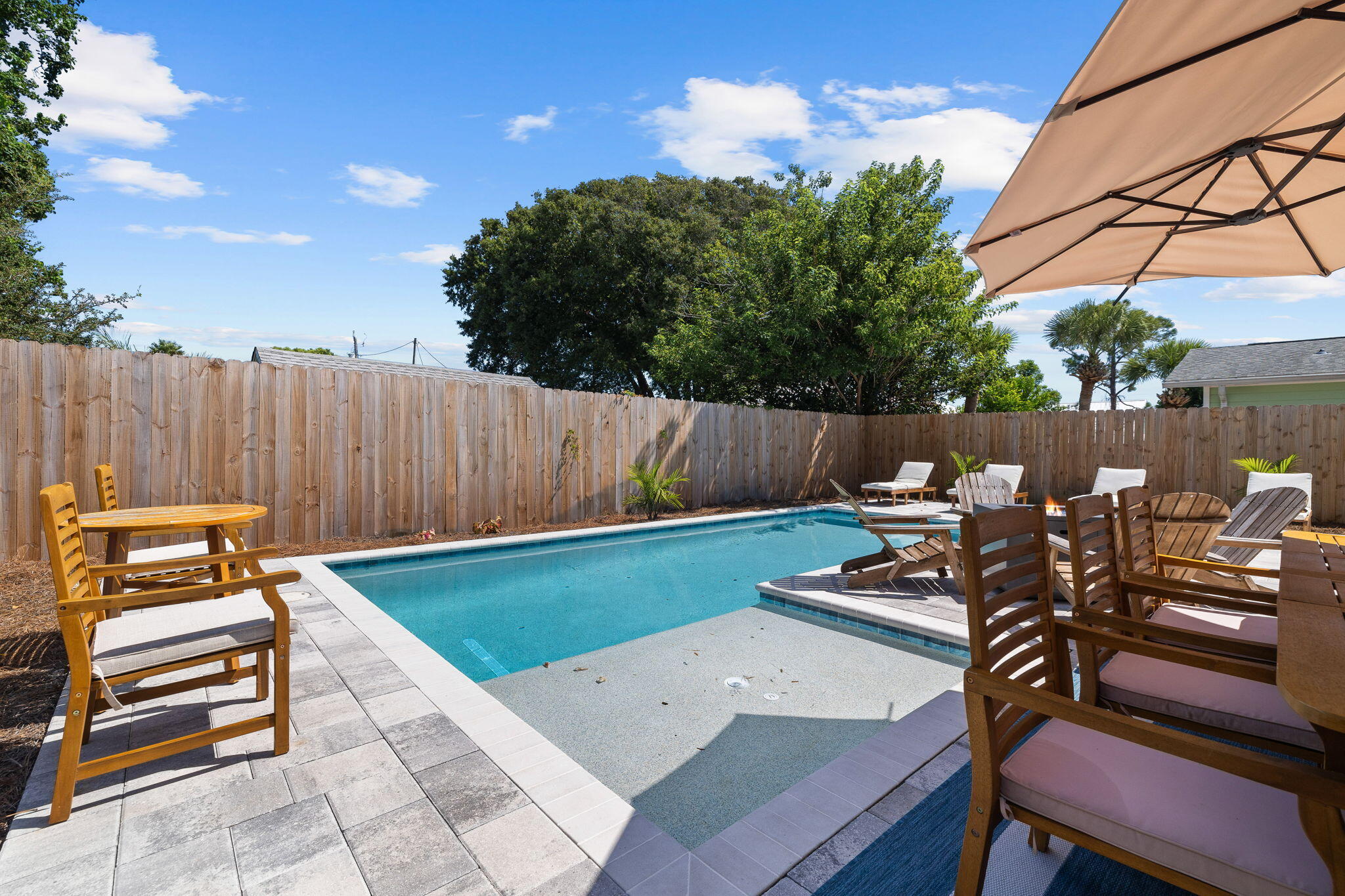 21516 Dolphin Avenue