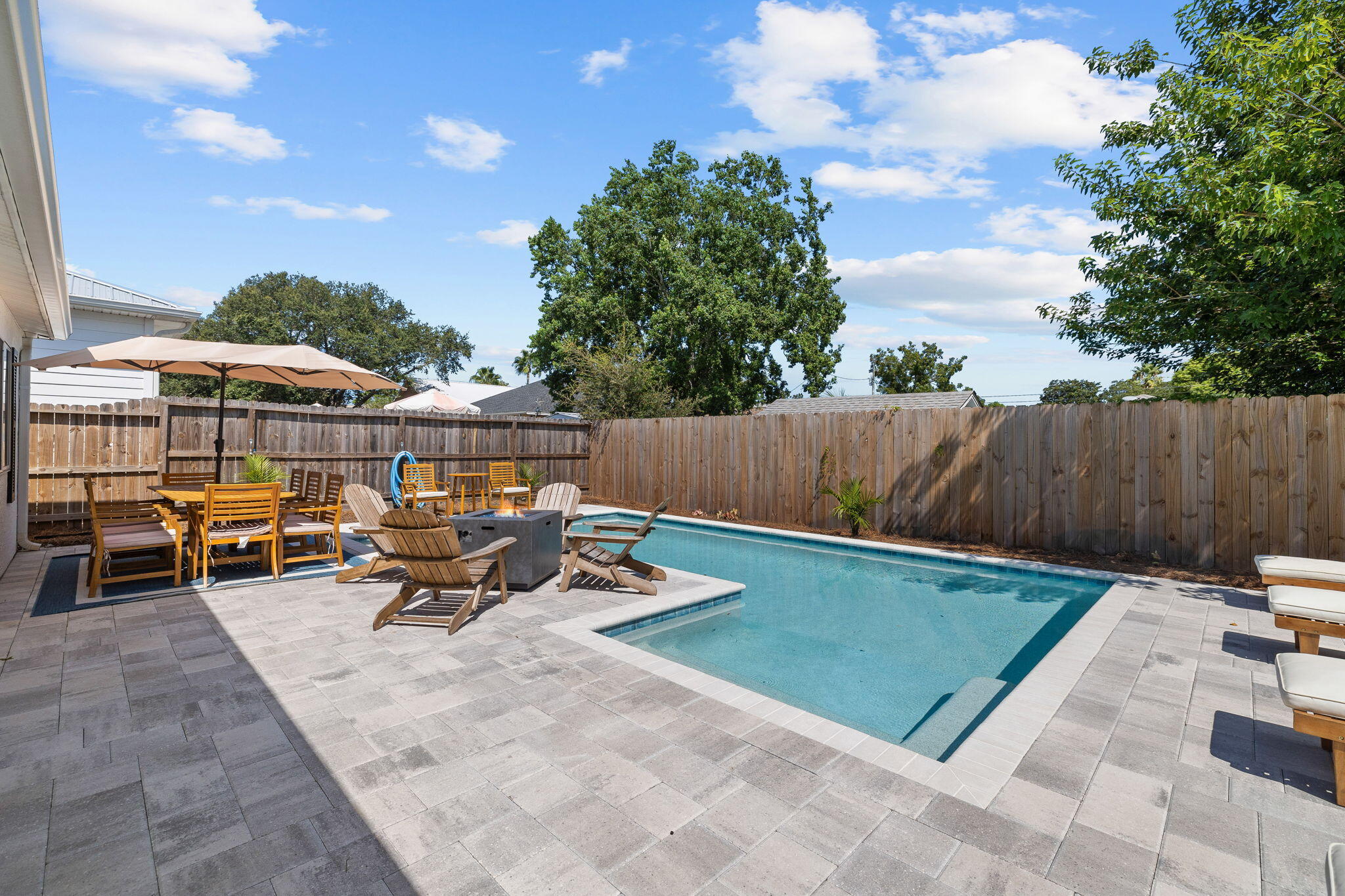 21516 Dolphin Avenue