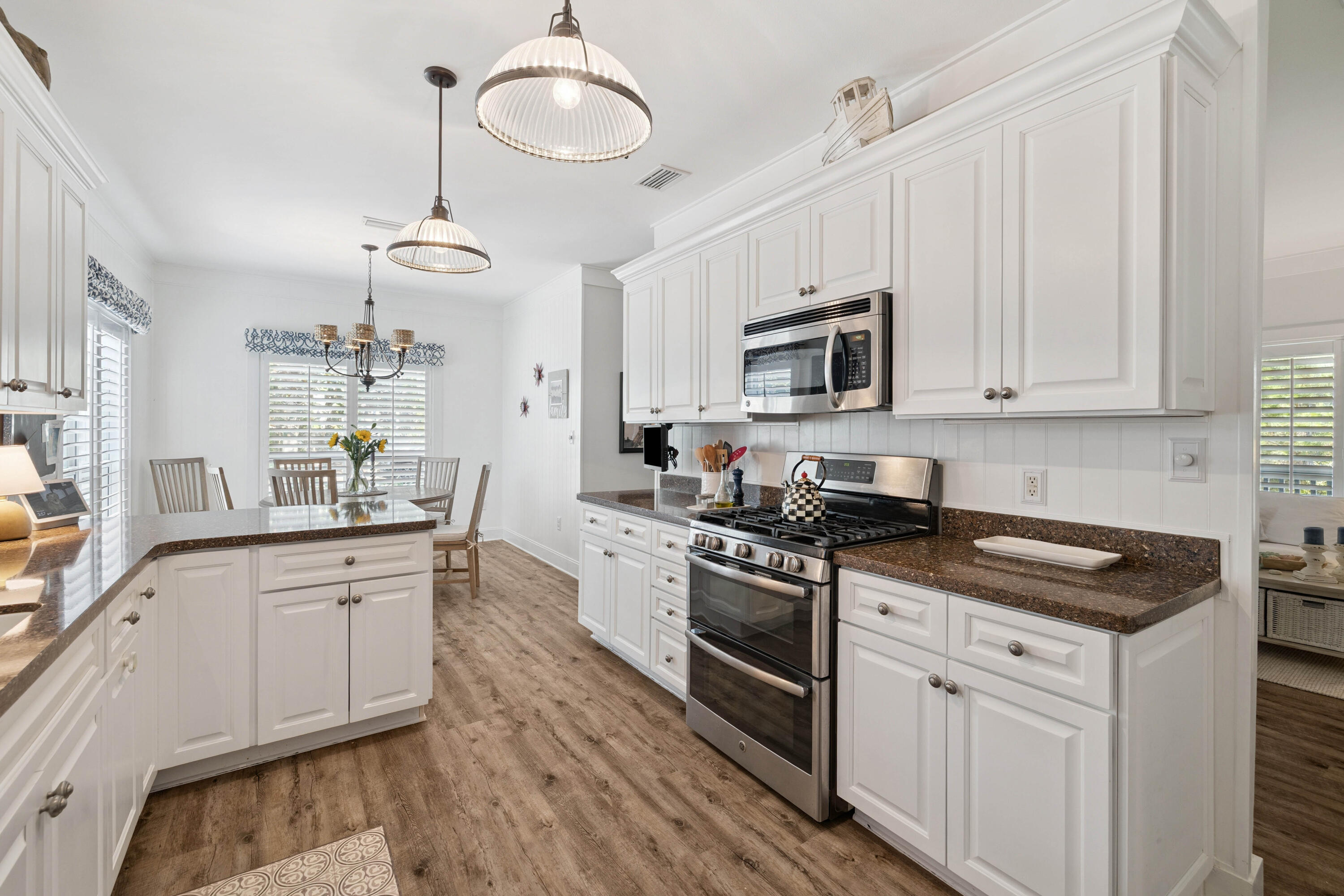 GROVE BY THE SEA - Residential