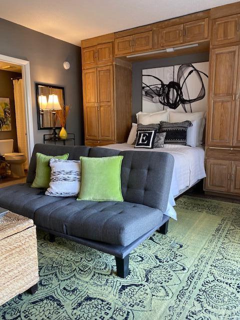 EMERALD HILL CONDO PH 3 - Residential