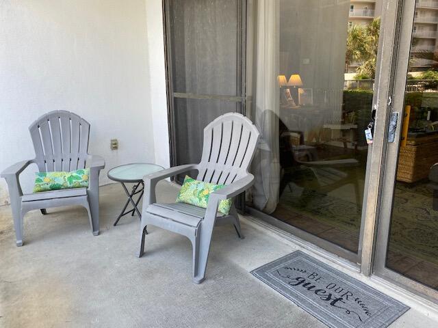 EMERALD HILL CONDO PH 3 - Residential