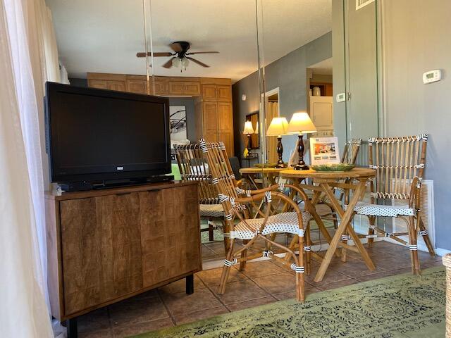 EMERALD HILL CONDO PH 3 - Residential