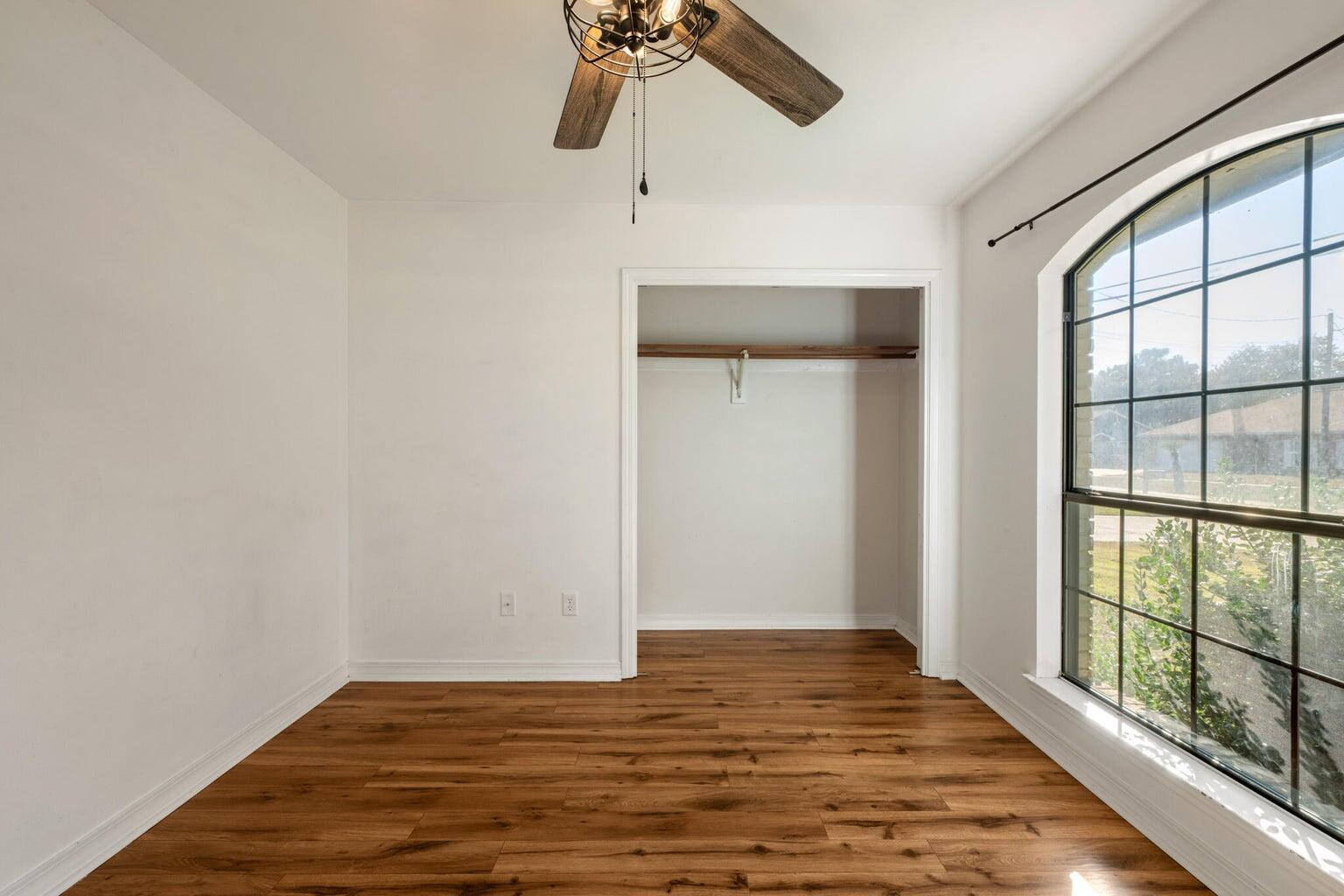 FOX DEN VILLAGES - Residential Lease