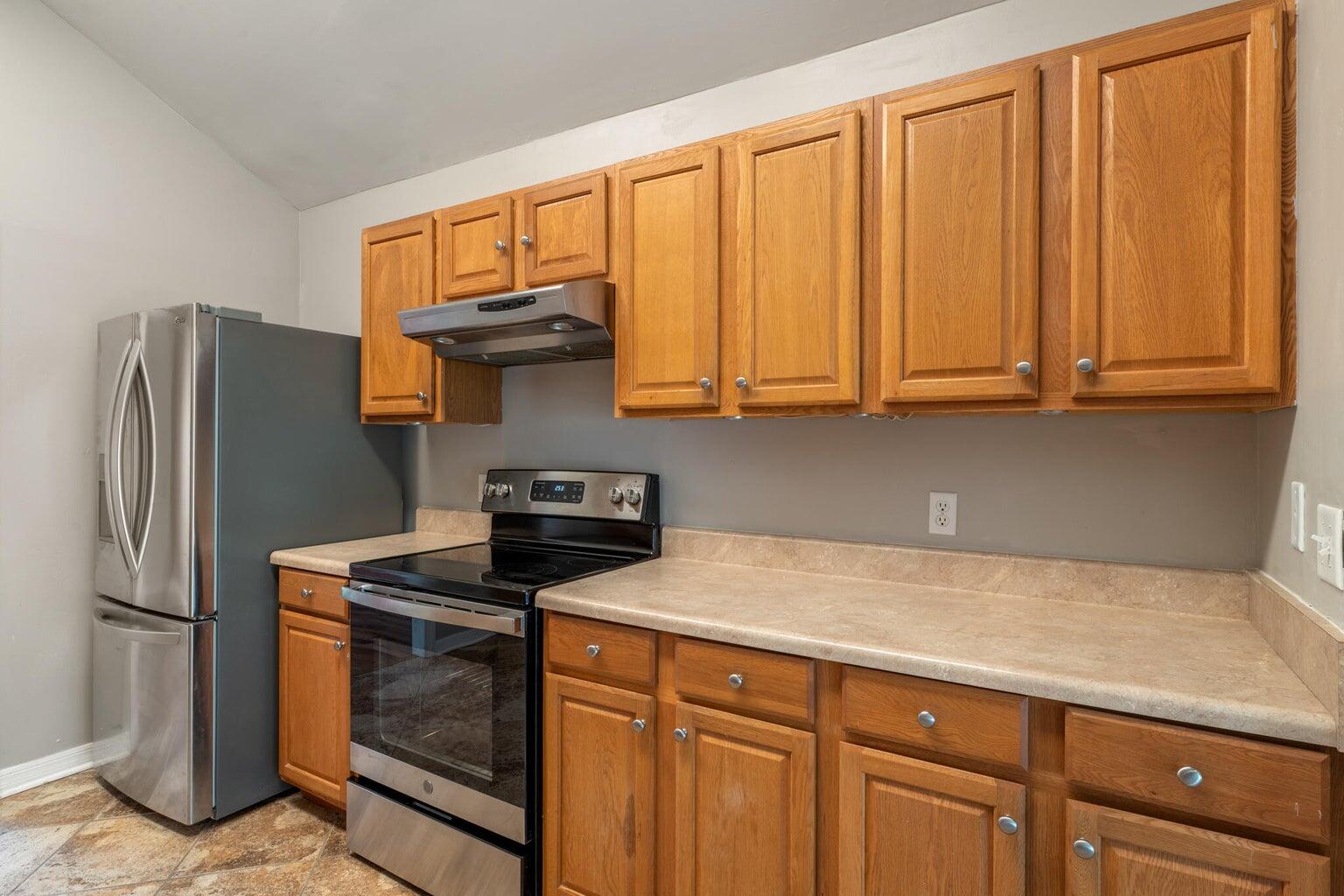 FOX DEN VILLAGES - Residential Lease