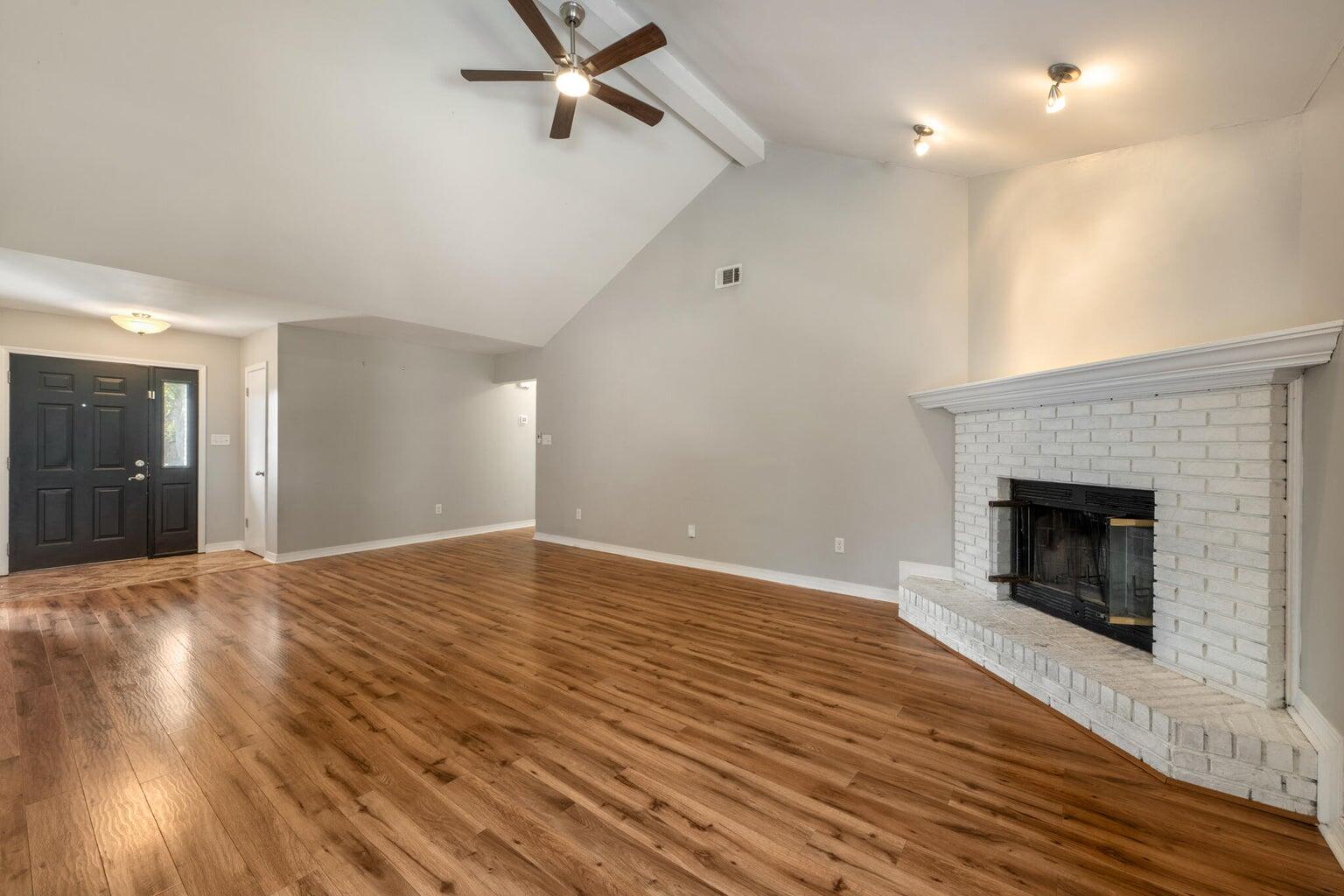 FOX DEN VILLAGES - Residential Lease