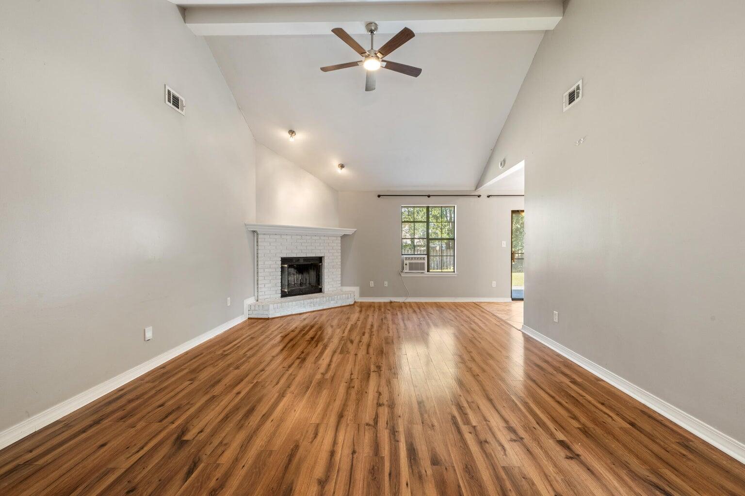 FOX DEN VILLAGES - Residential Lease