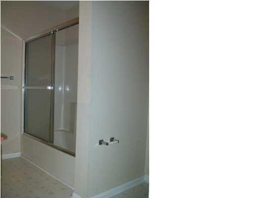 SANDALWOOD MANOR 1ST ADDN - Residential Lease