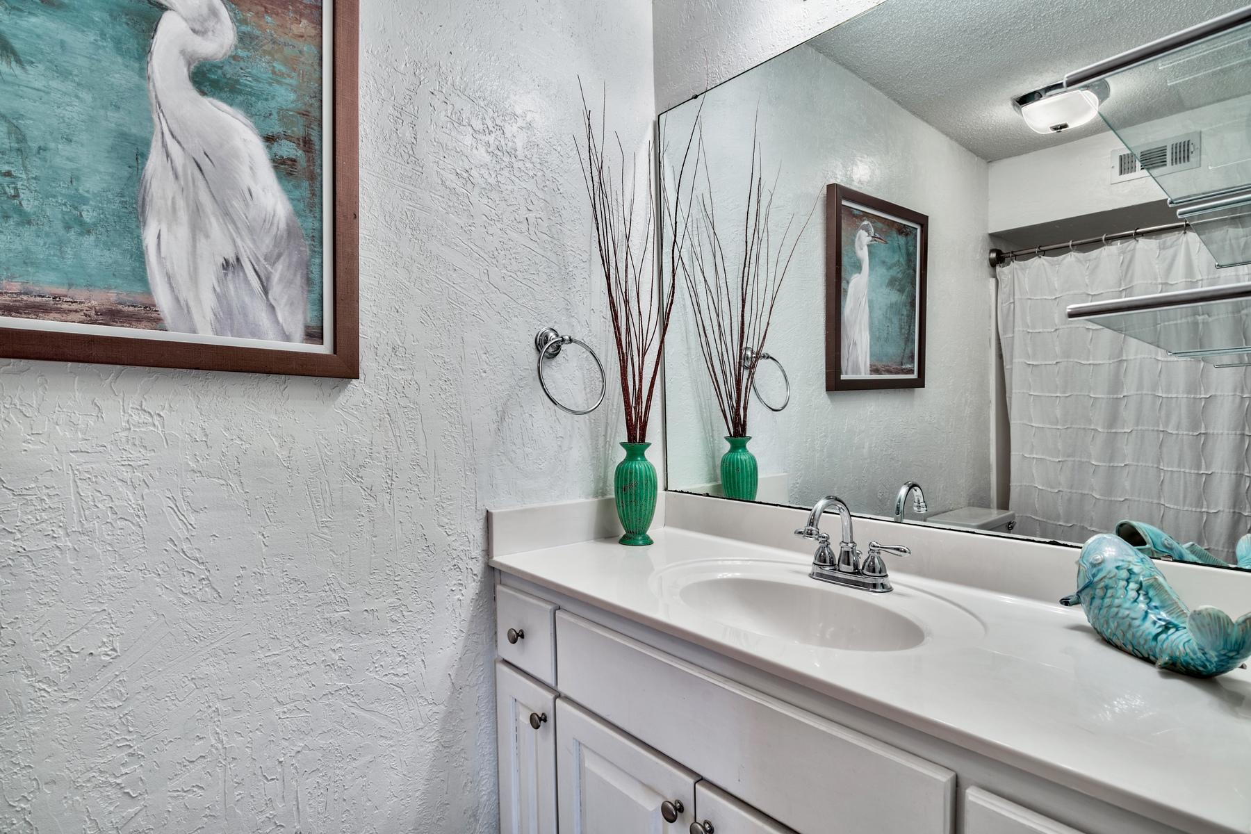 TRADEWIND CONDOS - Residential