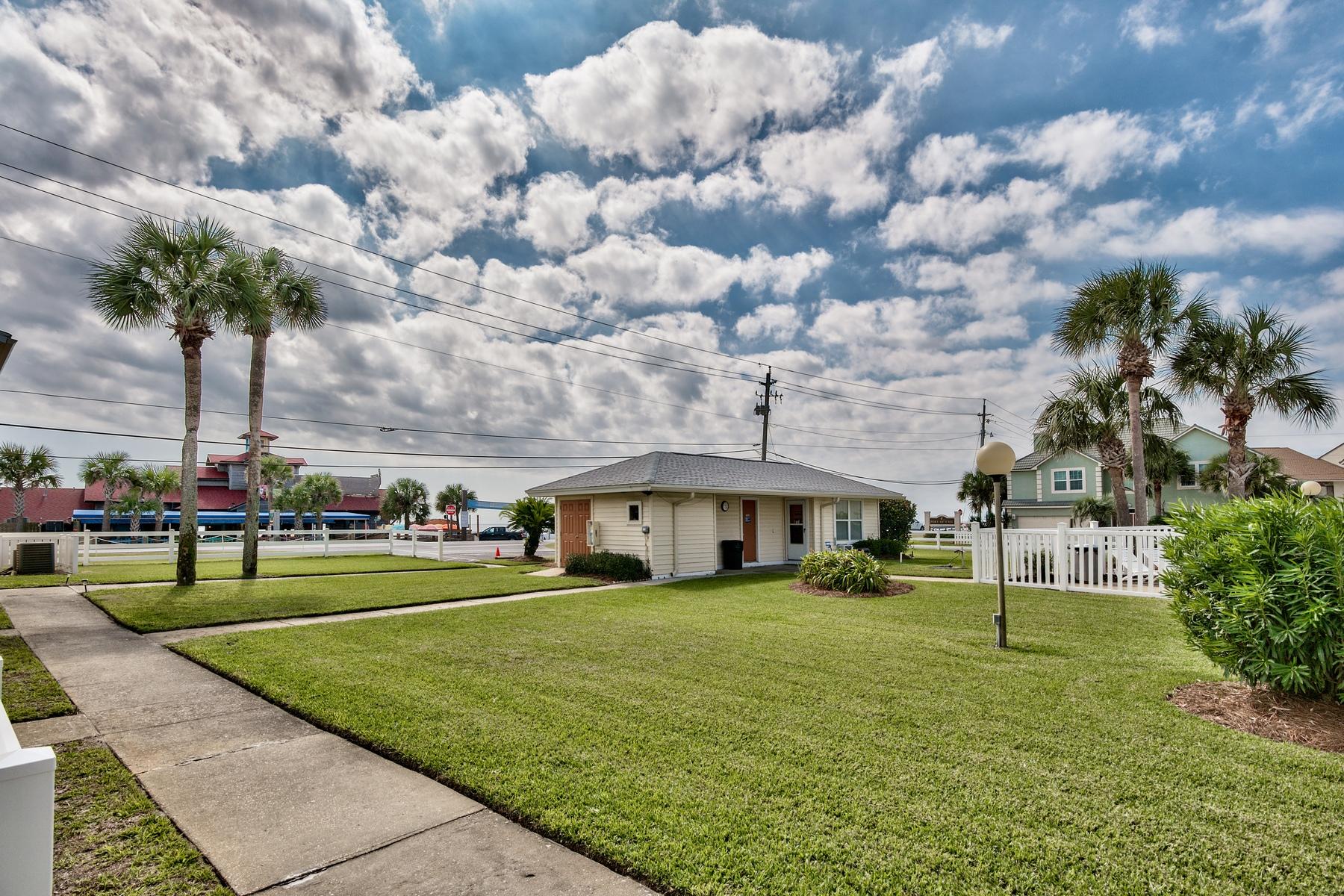 TRADEWIND CONDOS - Residential