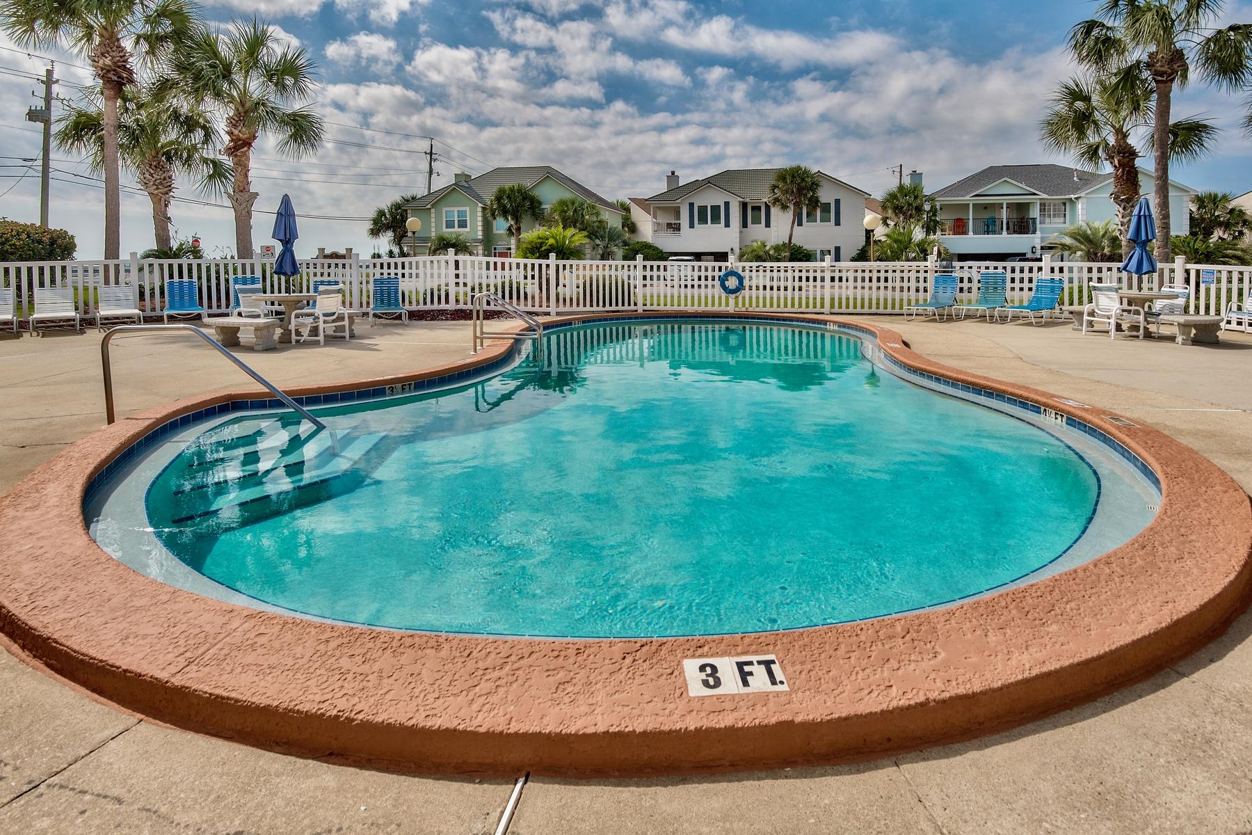 TRADEWIND CONDOS - Residential