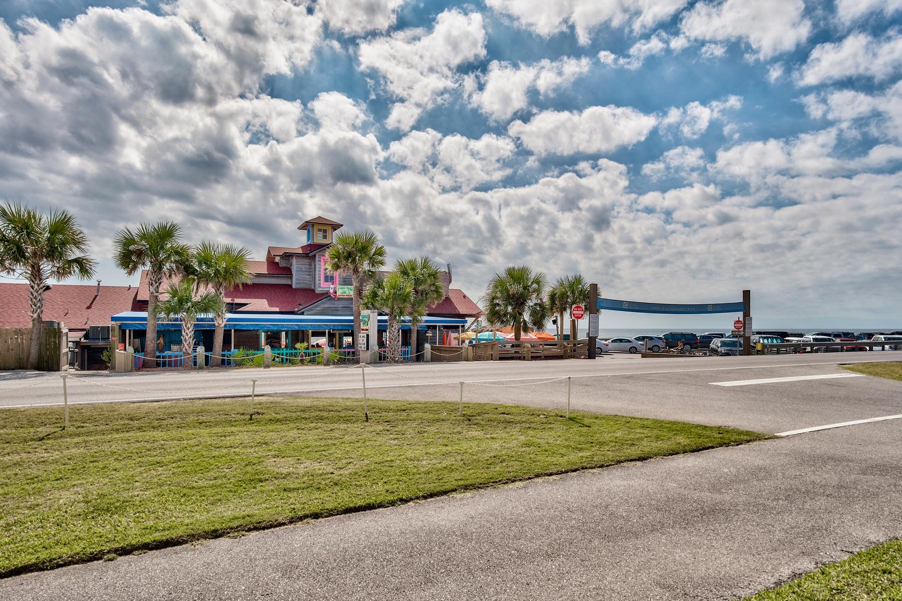 TRADEWIND CONDOS - Residential