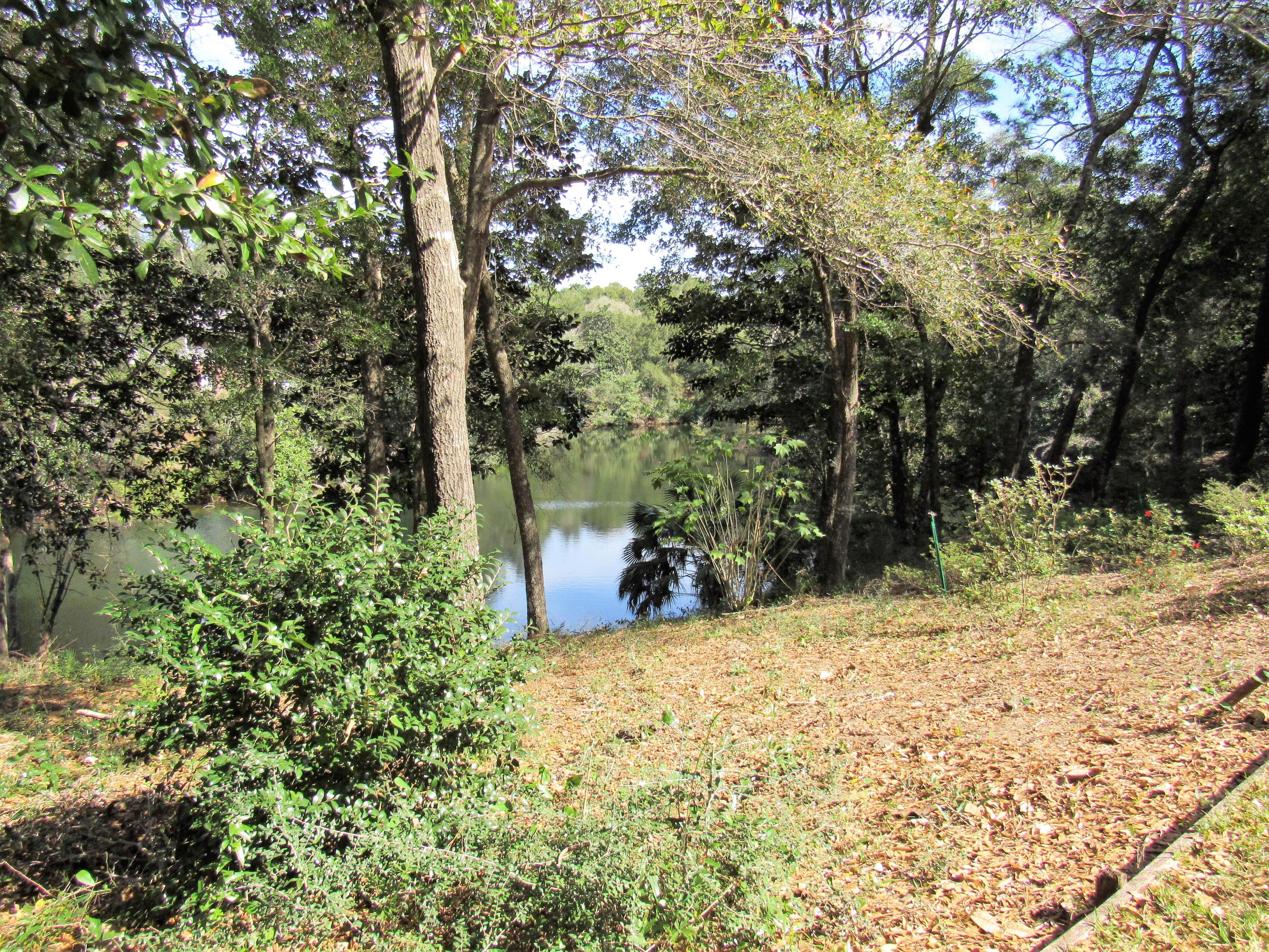 ROCKY BAYOU COUNTRY CLUB ESTATES 1 - Residential