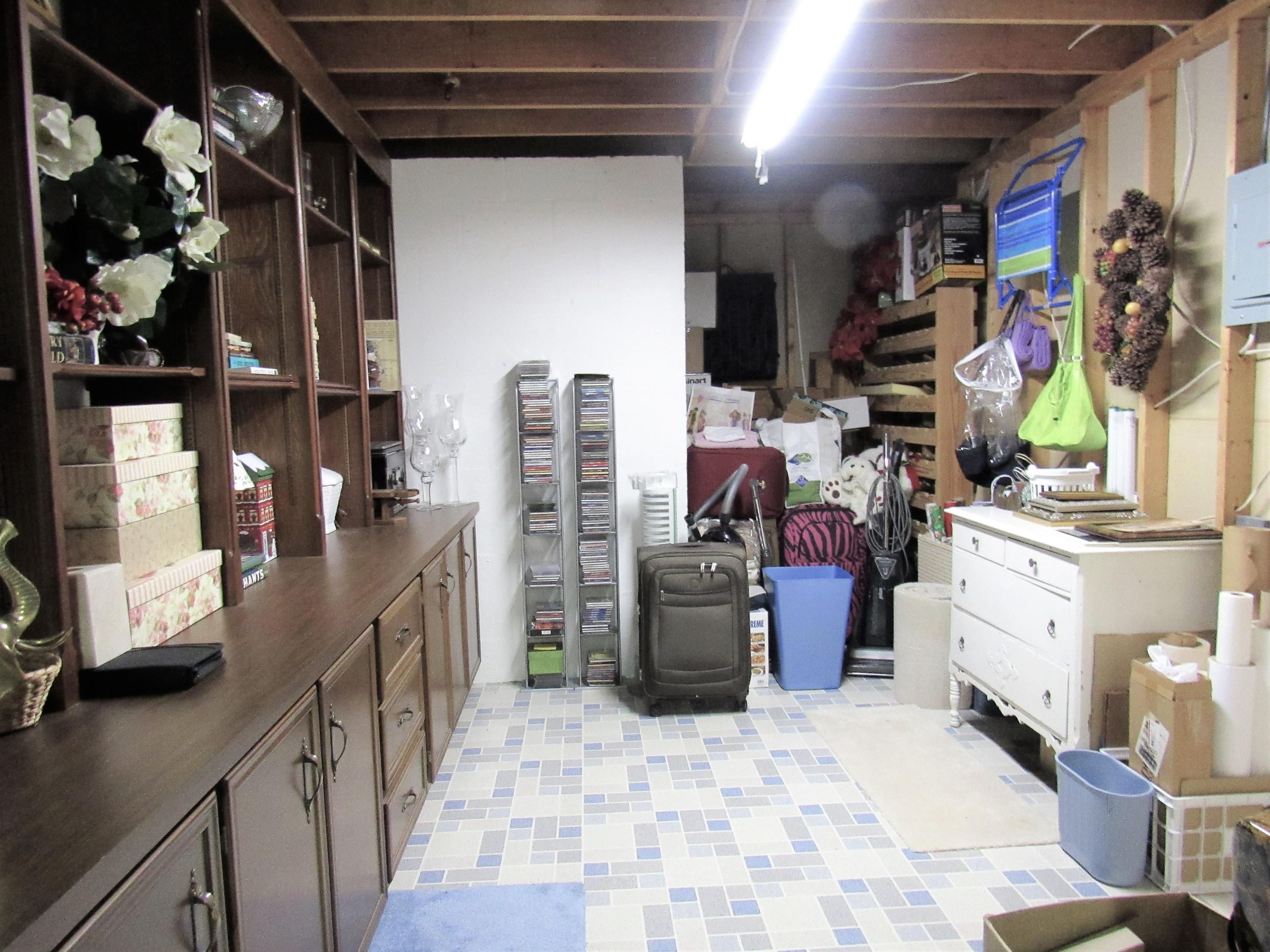 ROCKY BAYOU COUNTRY CLUB ESTATES 1 - Residential