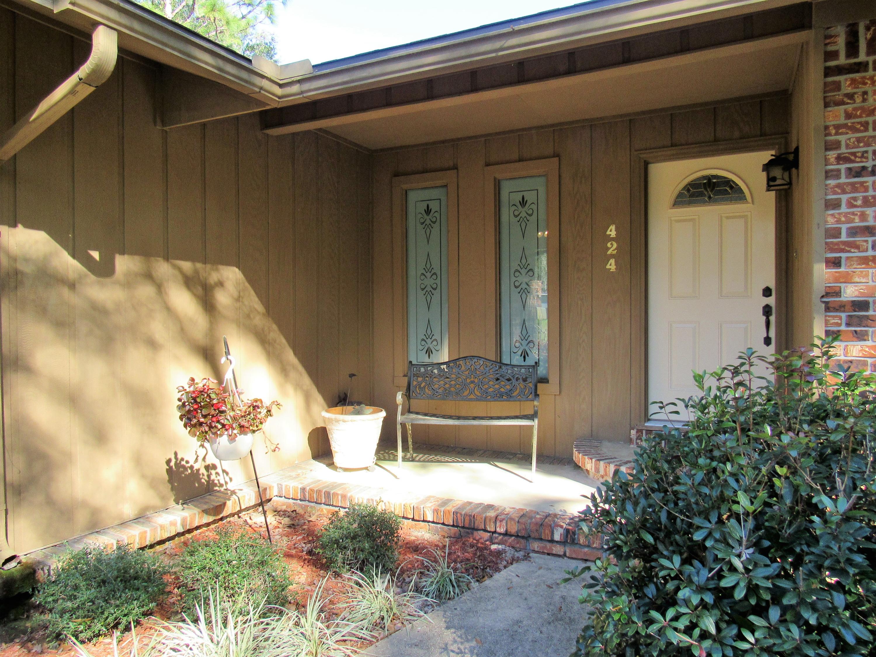 ROCKY BAYOU COUNTRY CLUB ESTATES 1 - Residential