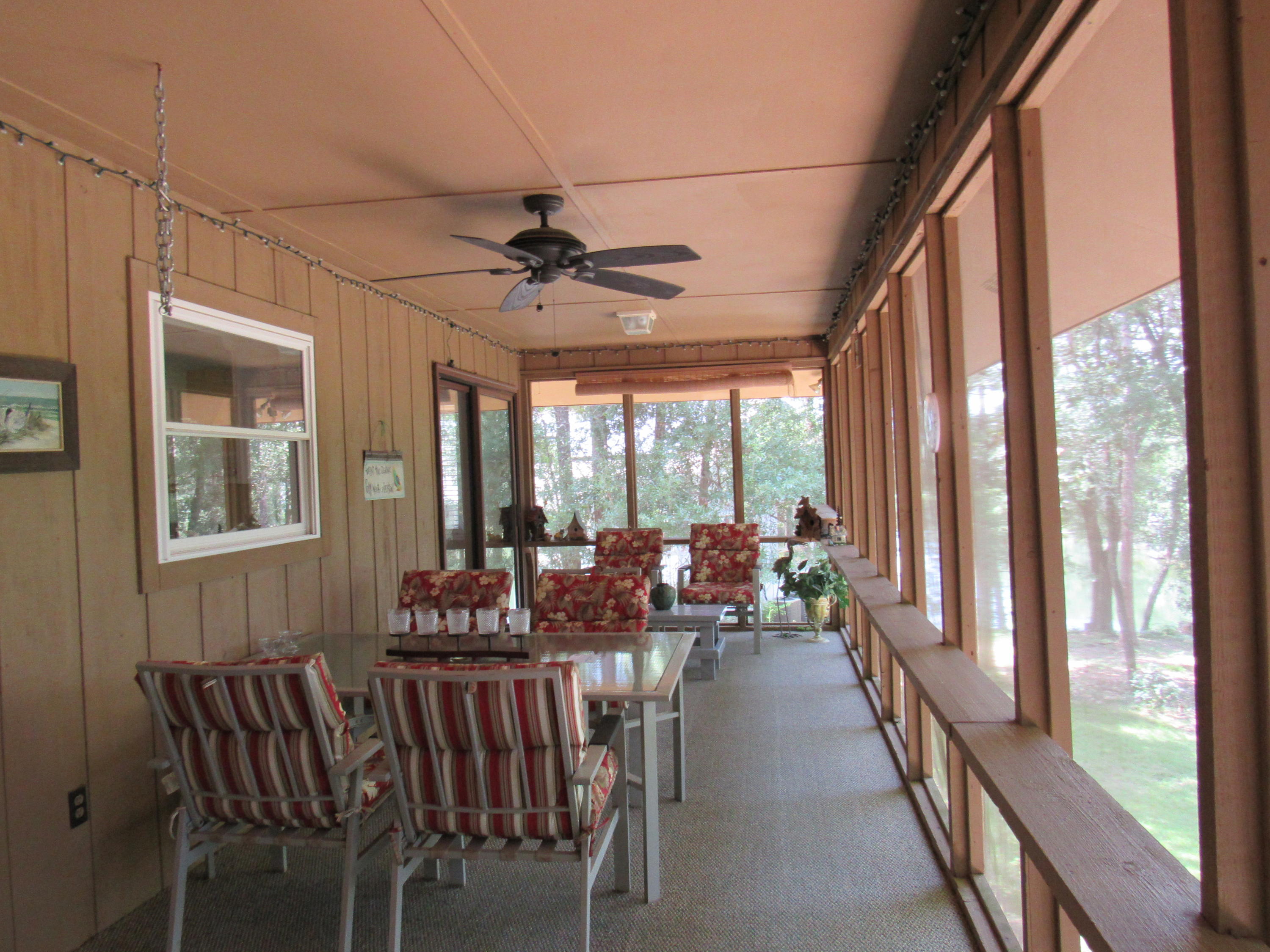 ROCKY BAYOU COUNTRY CLUB ESTATES 1 - Residential