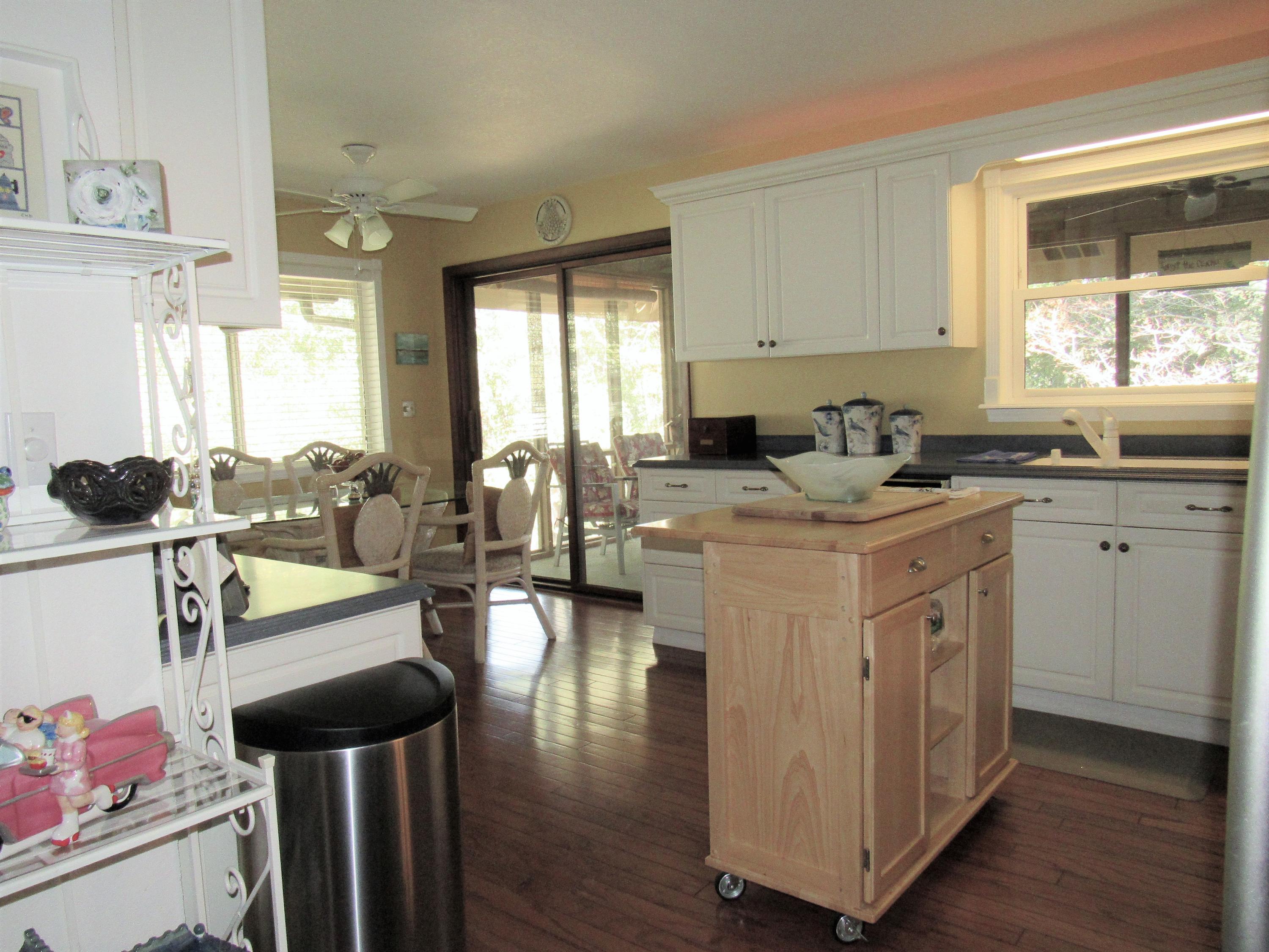 ROCKY BAYOU COUNTRY CLUB ESTATES 1 - Residential