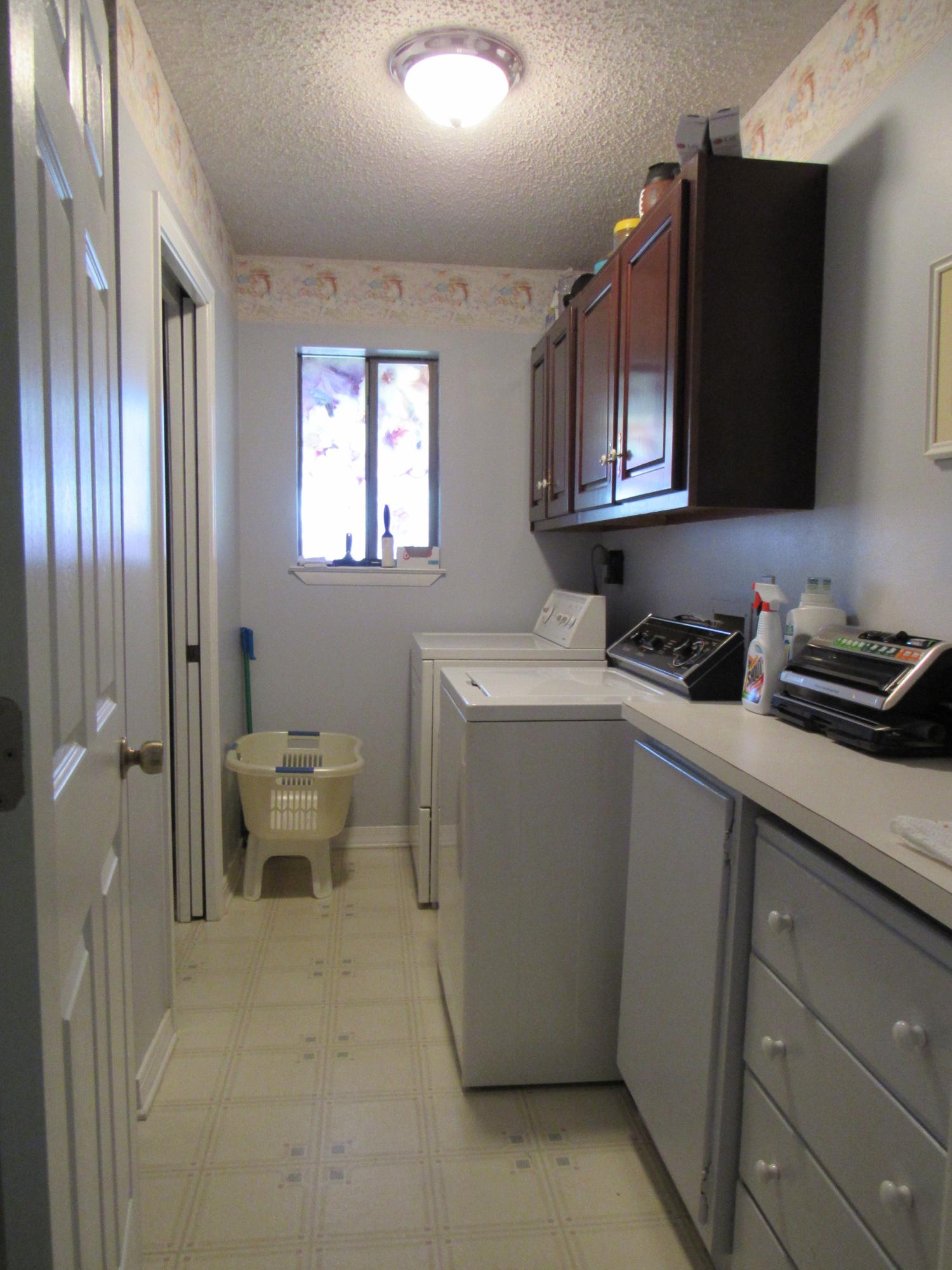 ROCKY BAYOU COUNTRY CLUB ESTATES 1 - Residential