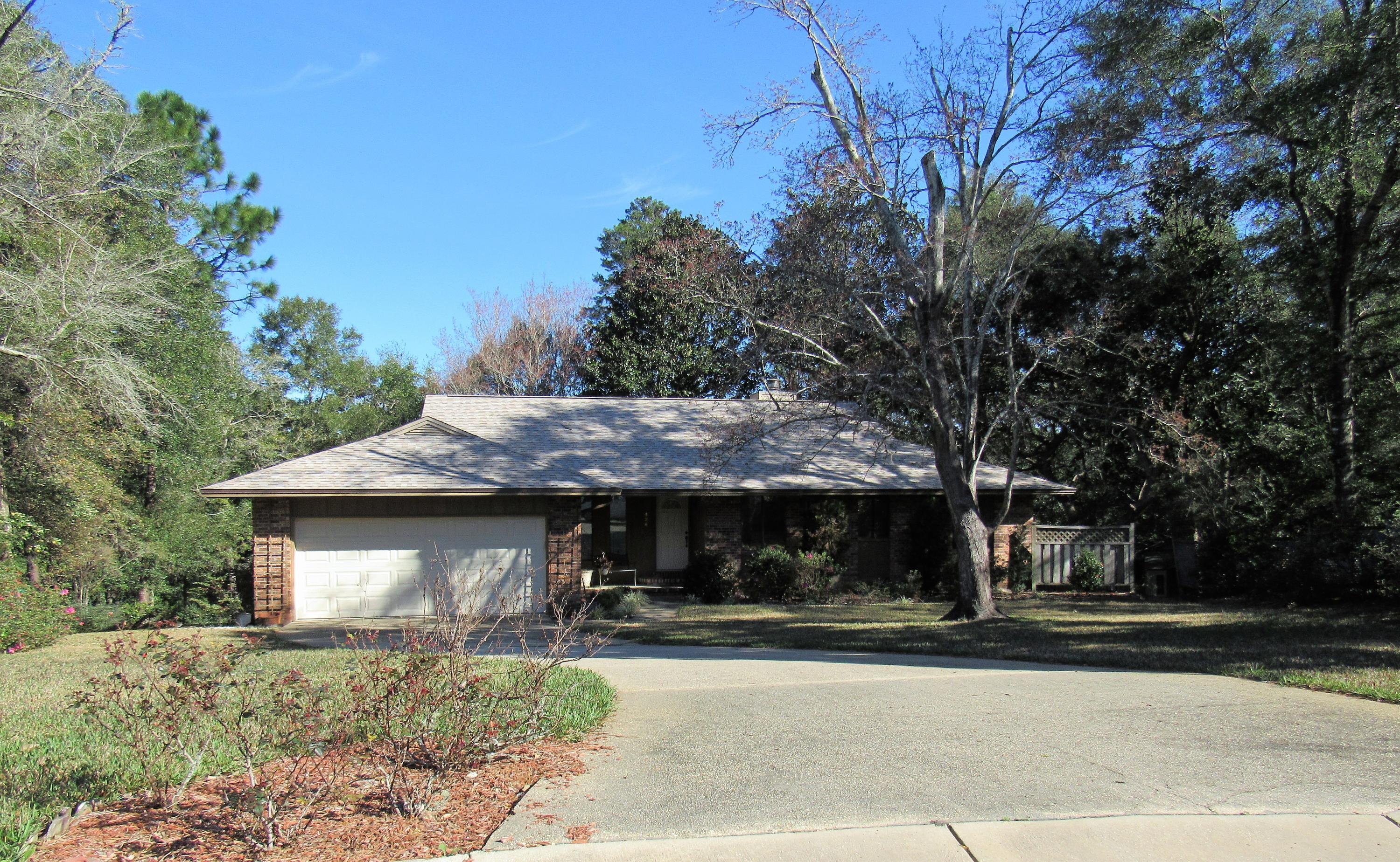 ROCKY BAYOU COUNTRY CLUB ESTATES 1 - Residential