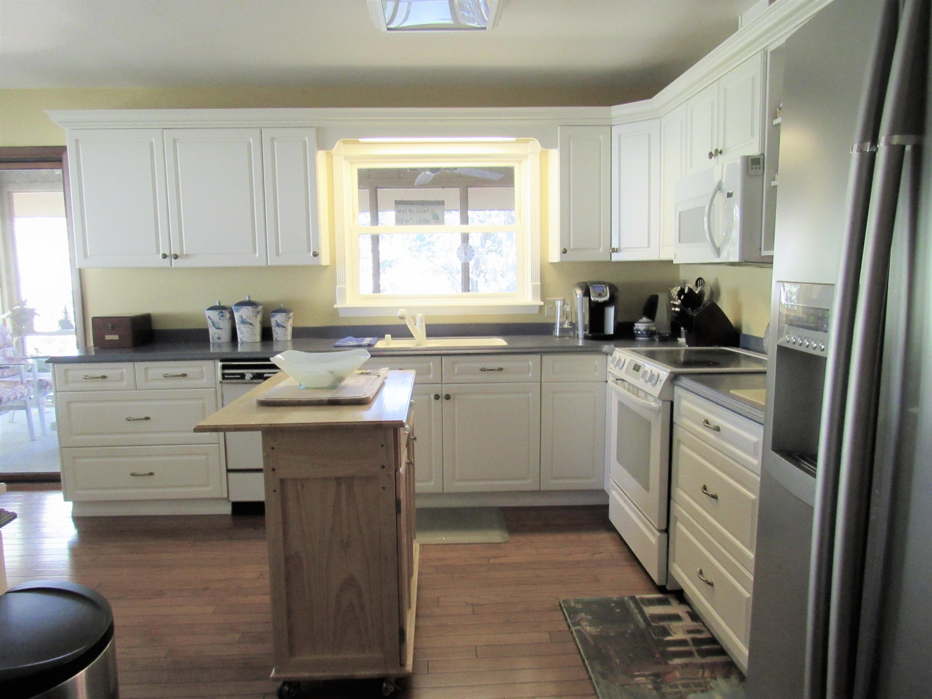 ROCKY BAYOU COUNTRY CLUB ESTATES 1 - Residential