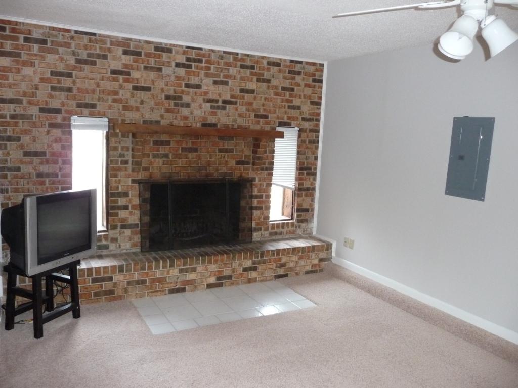 PINECREST HILLS - Residential