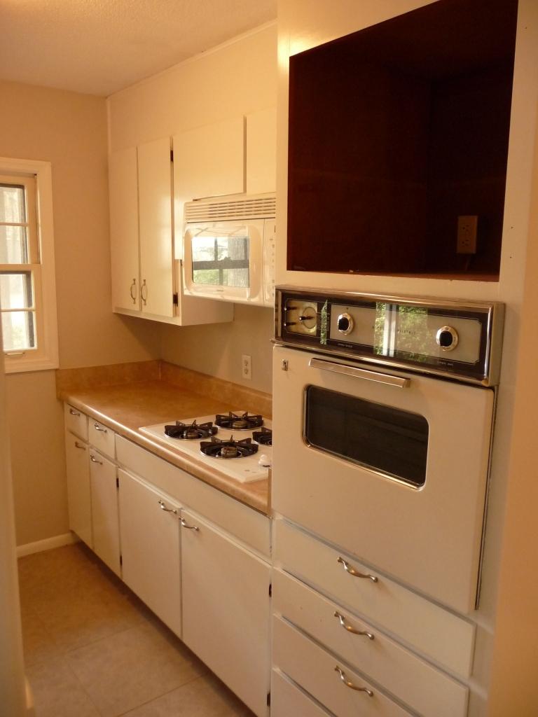 PINECREST HILLS - Residential