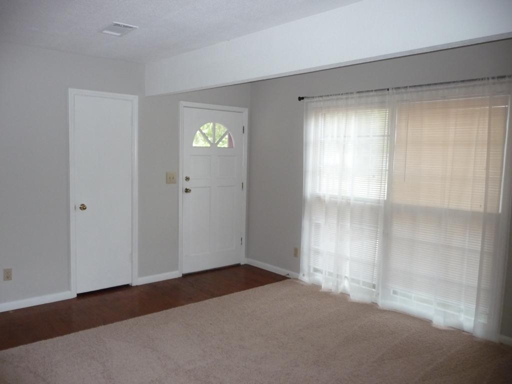 PINECREST HILLS - Residential