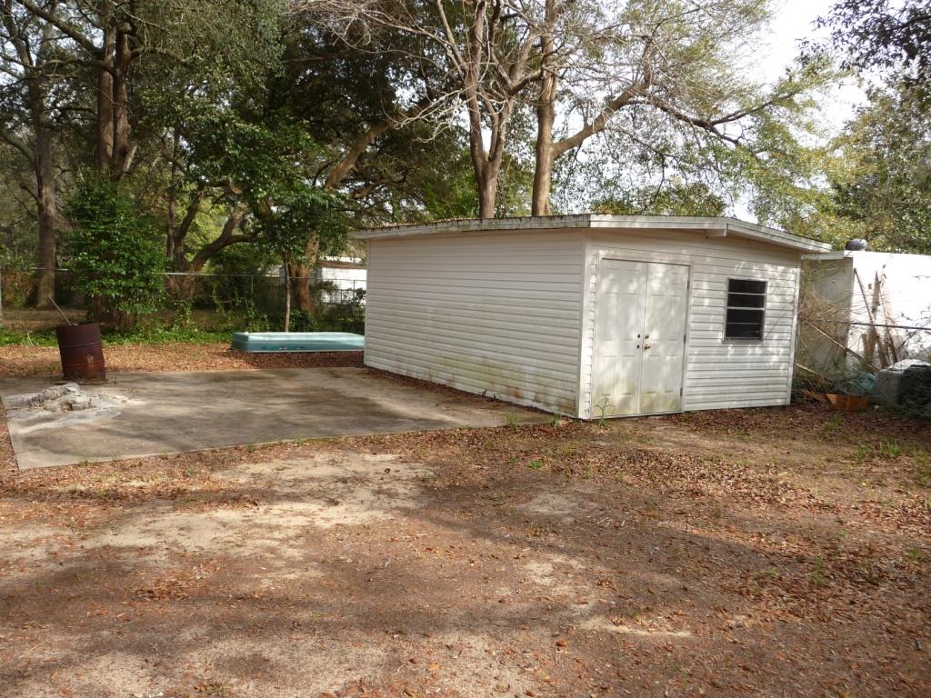 PINECREST HILLS - Residential