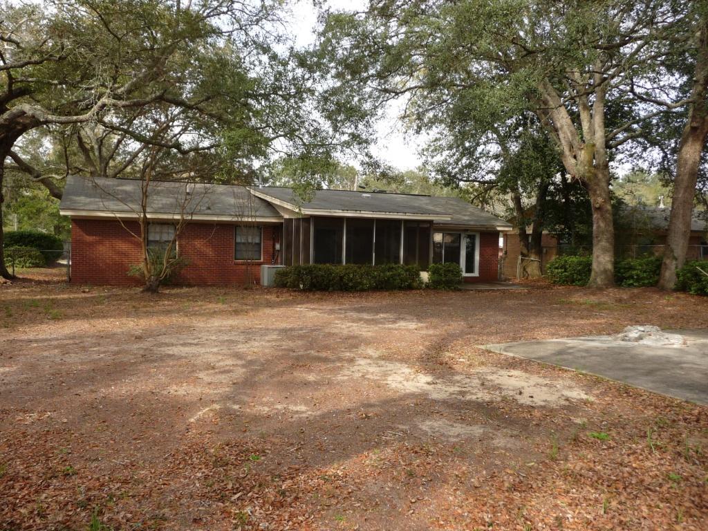 PINECREST HILLS - Residential