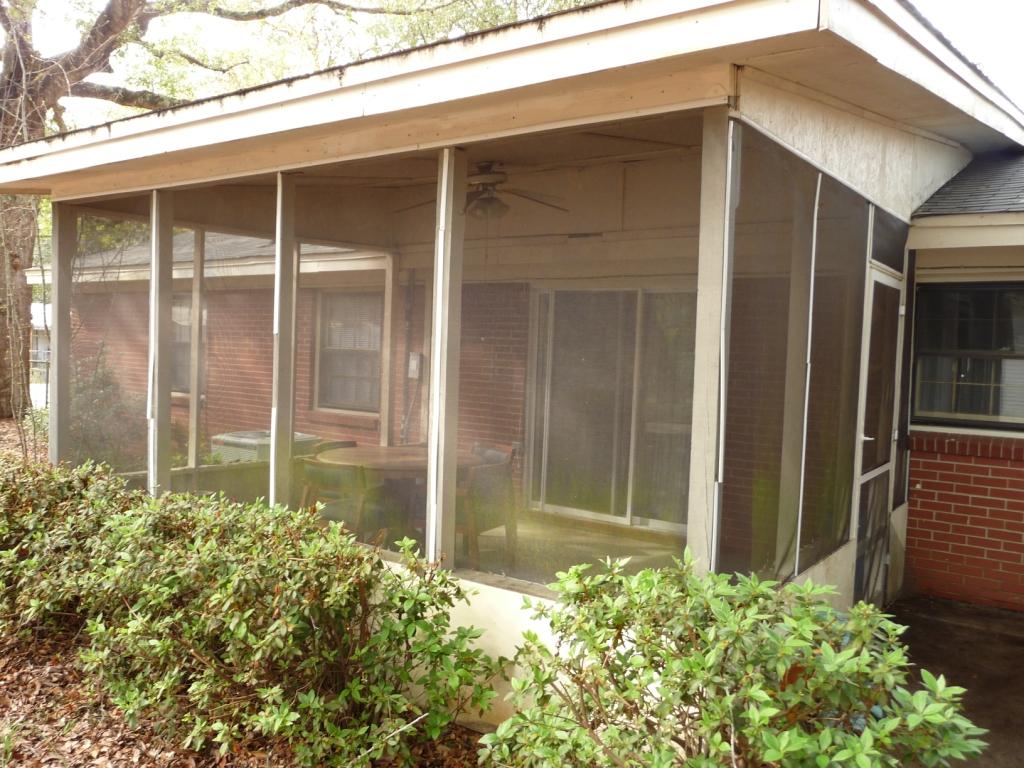 PINECREST HILLS - Residential