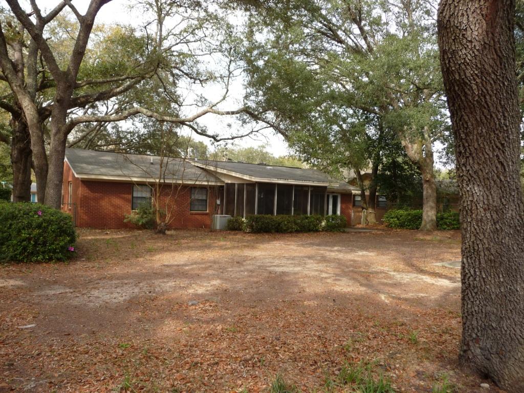 PINECREST HILLS - Residential