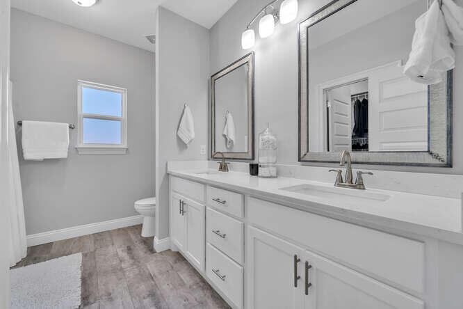 CRESCENT SHORES - Residential