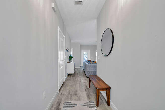 CRESCENT SHORES - Residential