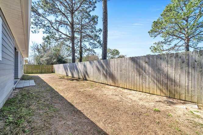 CRESCENT SHORES - Residential