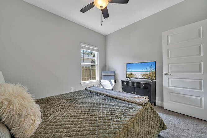 CRESCENT SHORES - Residential