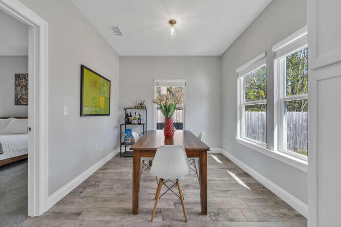 CRESCENT SHORES - Residential