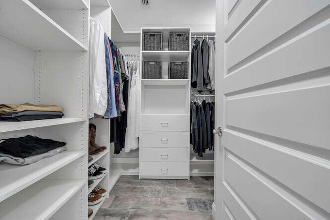 CRESCENT SHORES - Residential