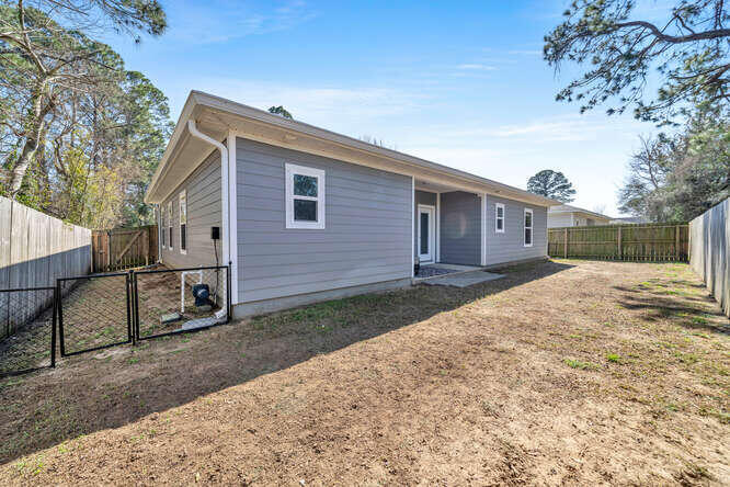 CRESCENT SHORES - Residential