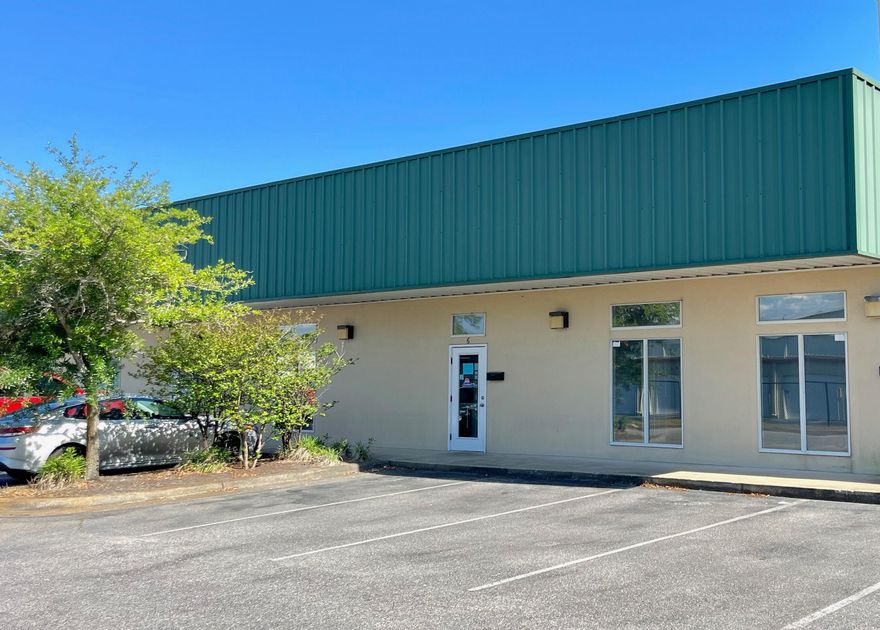 Available for purchase- 2,000sf office warehouse with State Certified Catering License. This commercialcondo is comprised of 4 offices with a break room and an 800sf (+/-) sf warehouse. The warehouseportion has an 11ft overhead door and a 1,000sf mezzanine for storage.