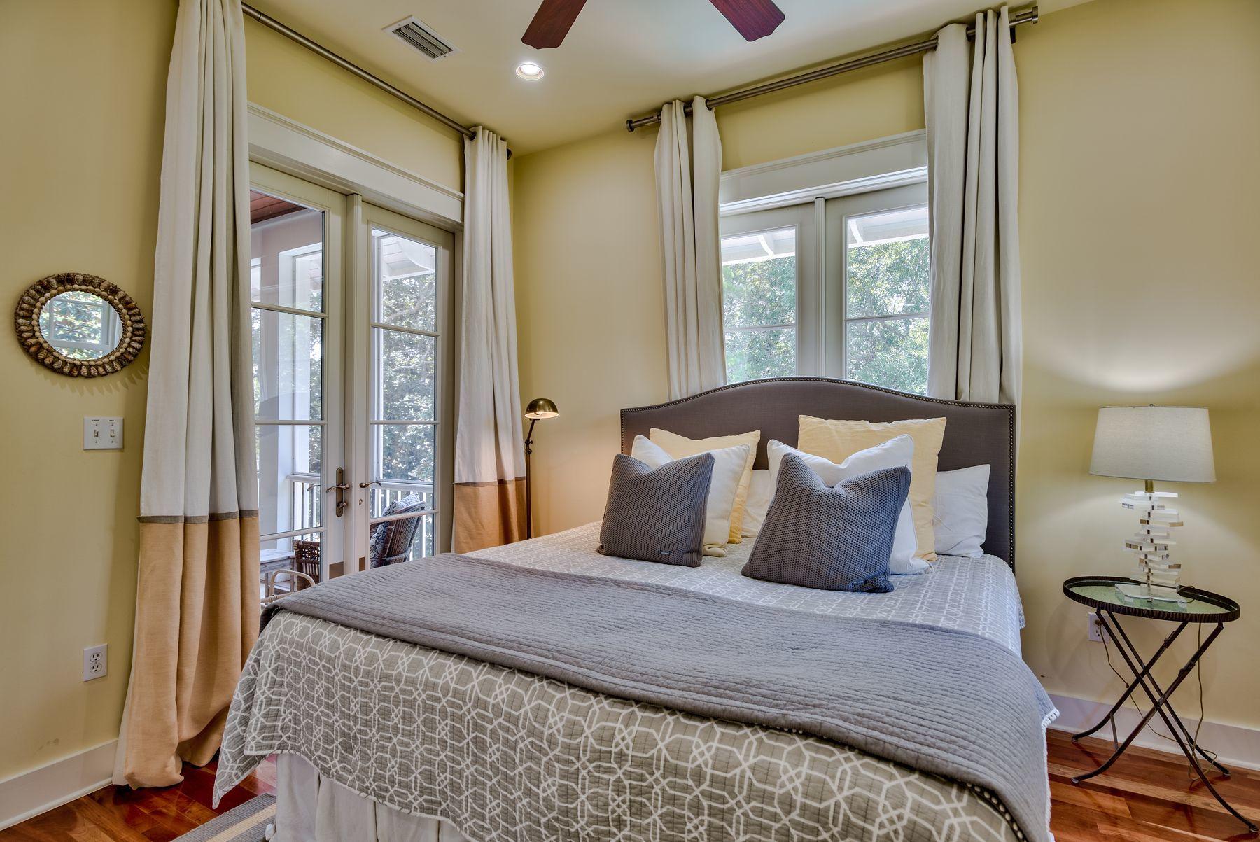 SEAGROVE 2ND ADDN - Residential