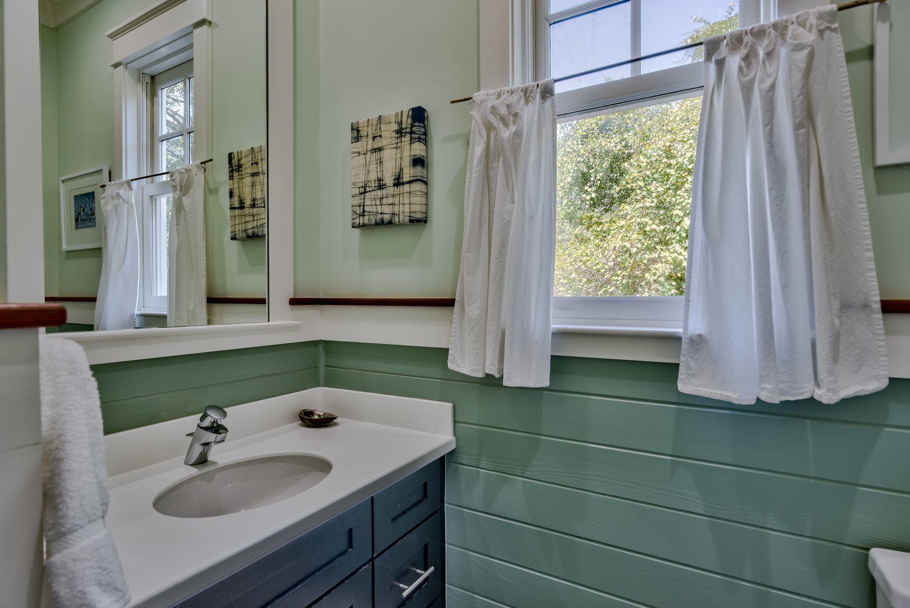 SEAGROVE 2ND ADDN - Residential