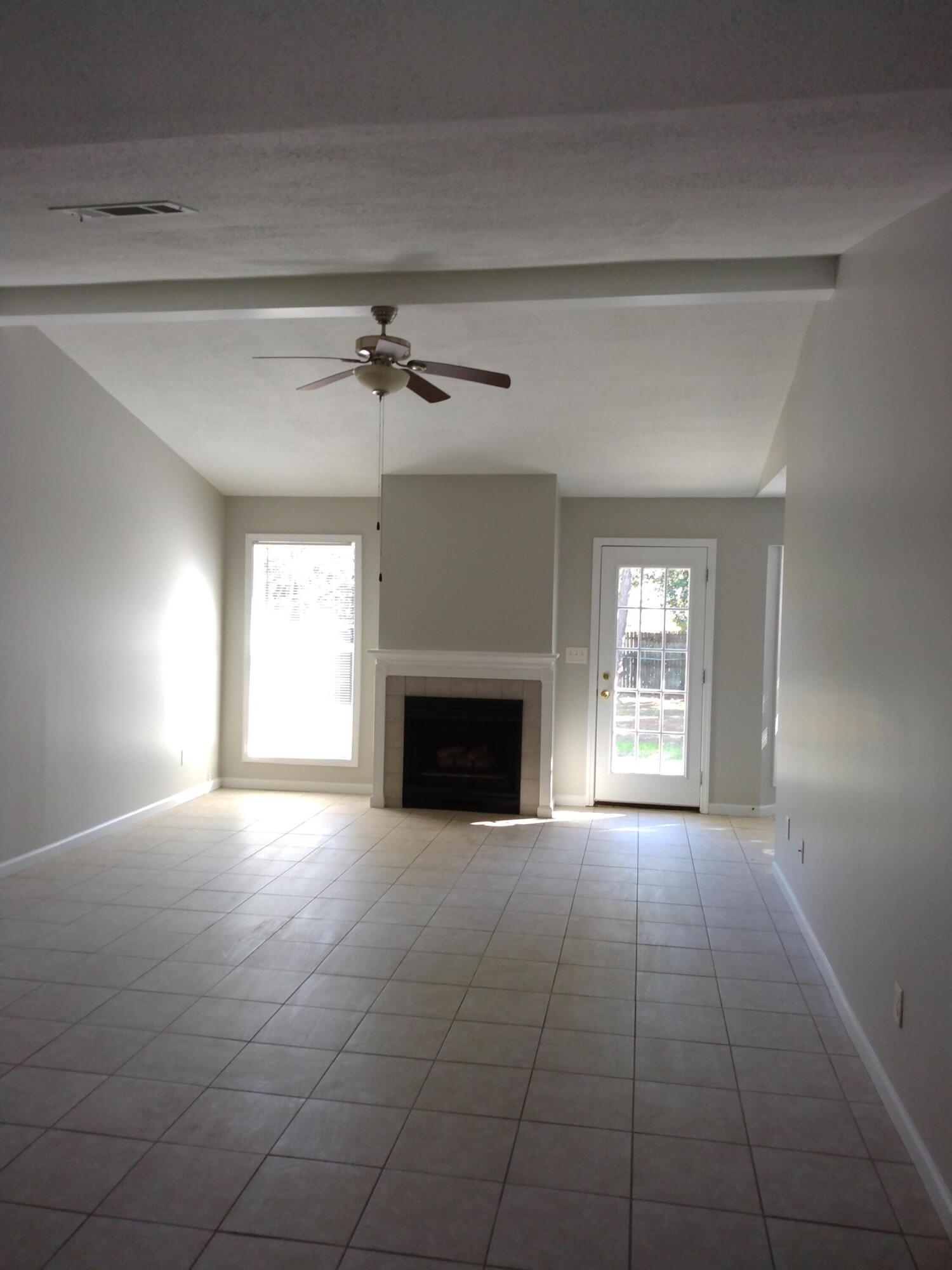 NORTHVIEW ESTATES - Residential Lease