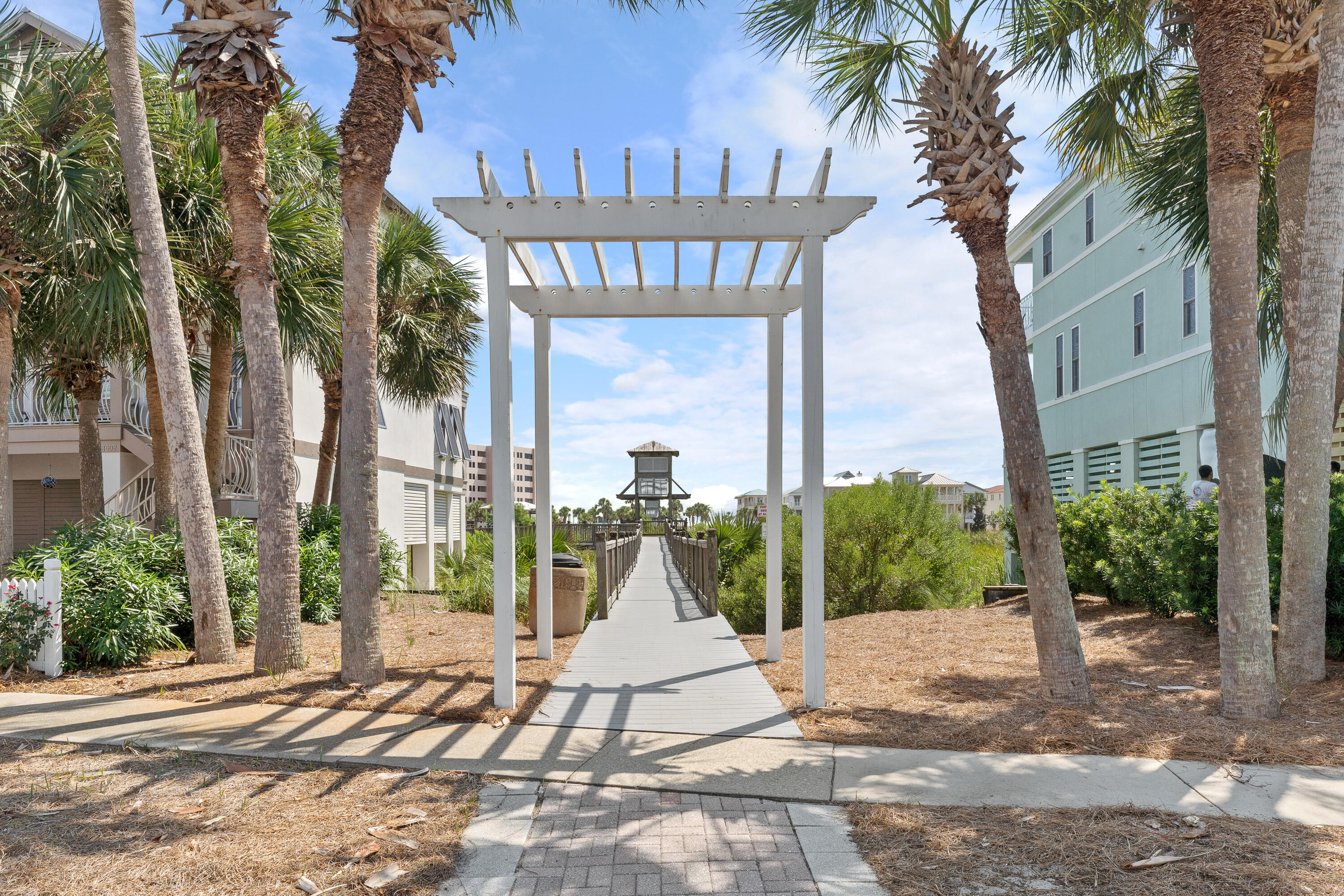 DESTIN POINTE - Residential