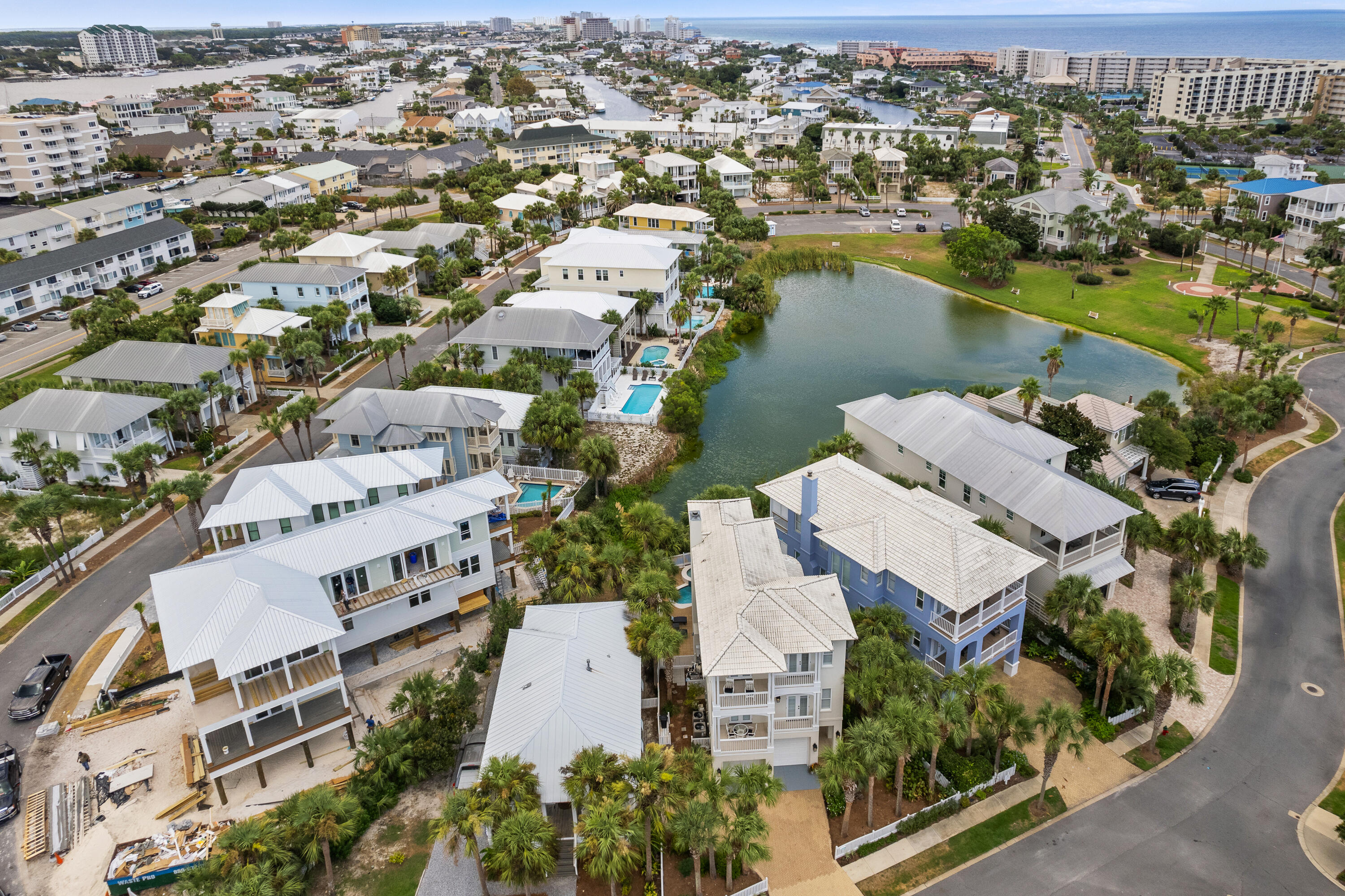 DESTIN POINTE - Residential