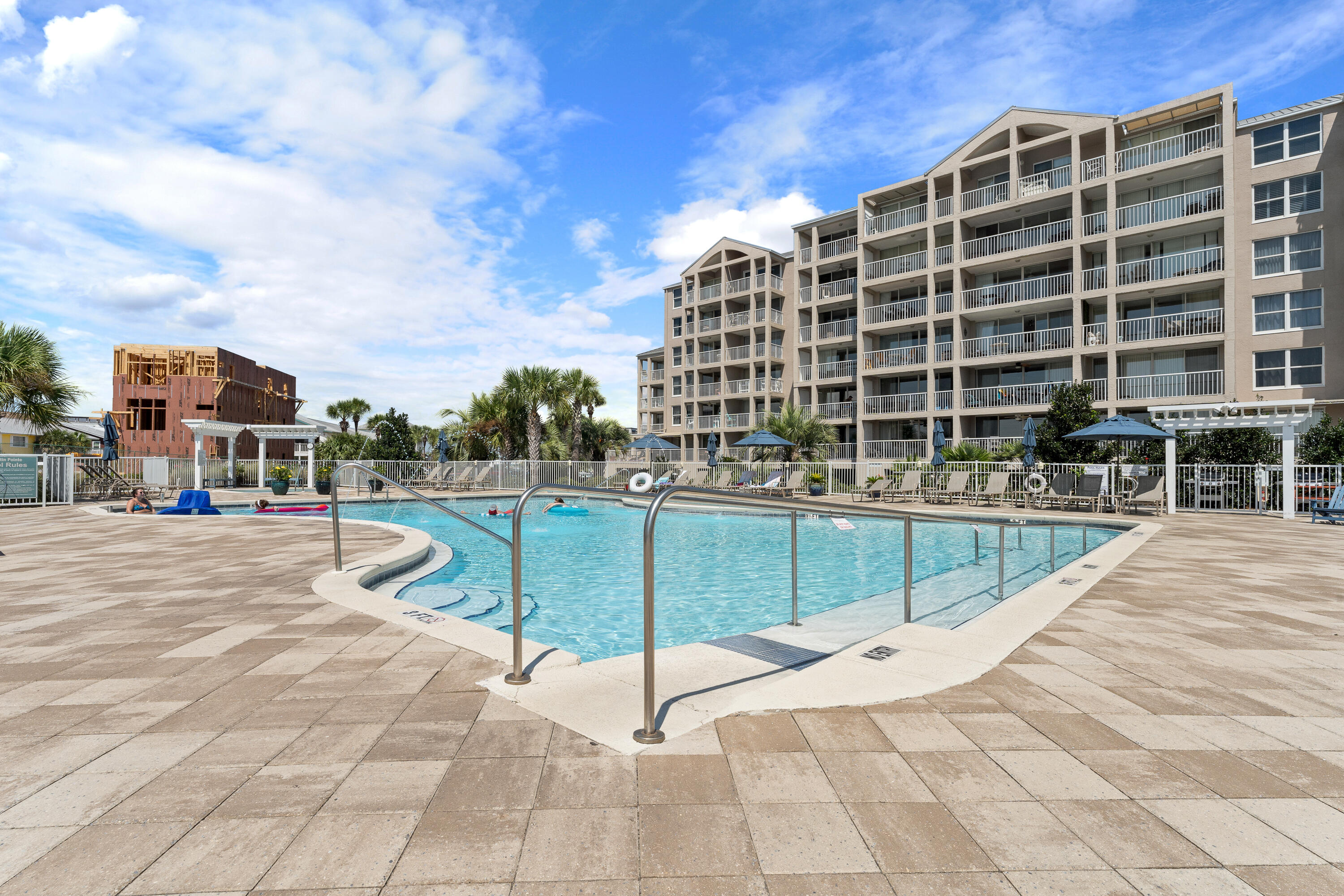 DESTIN POINTE - Residential