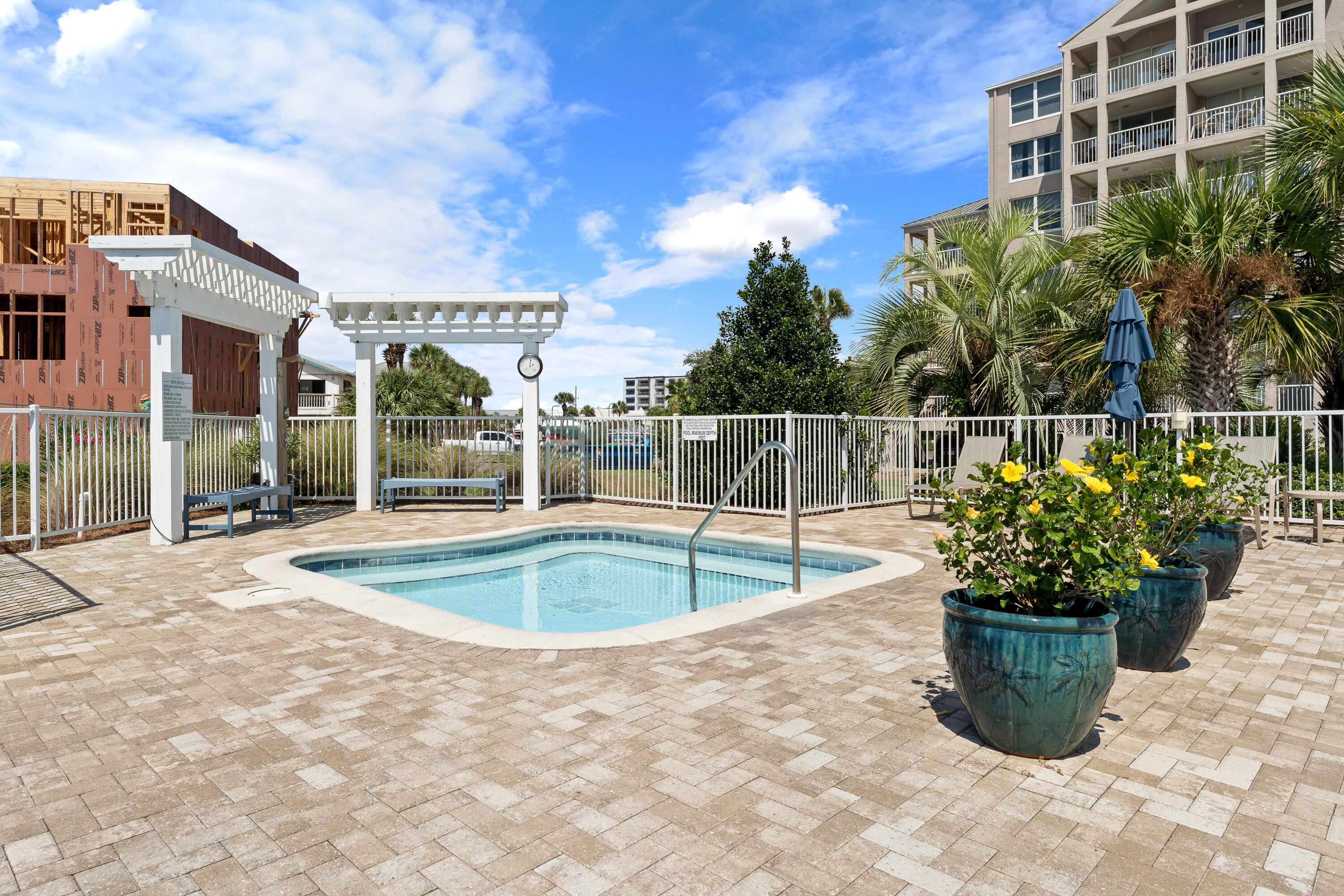 DESTIN POINTE - Residential