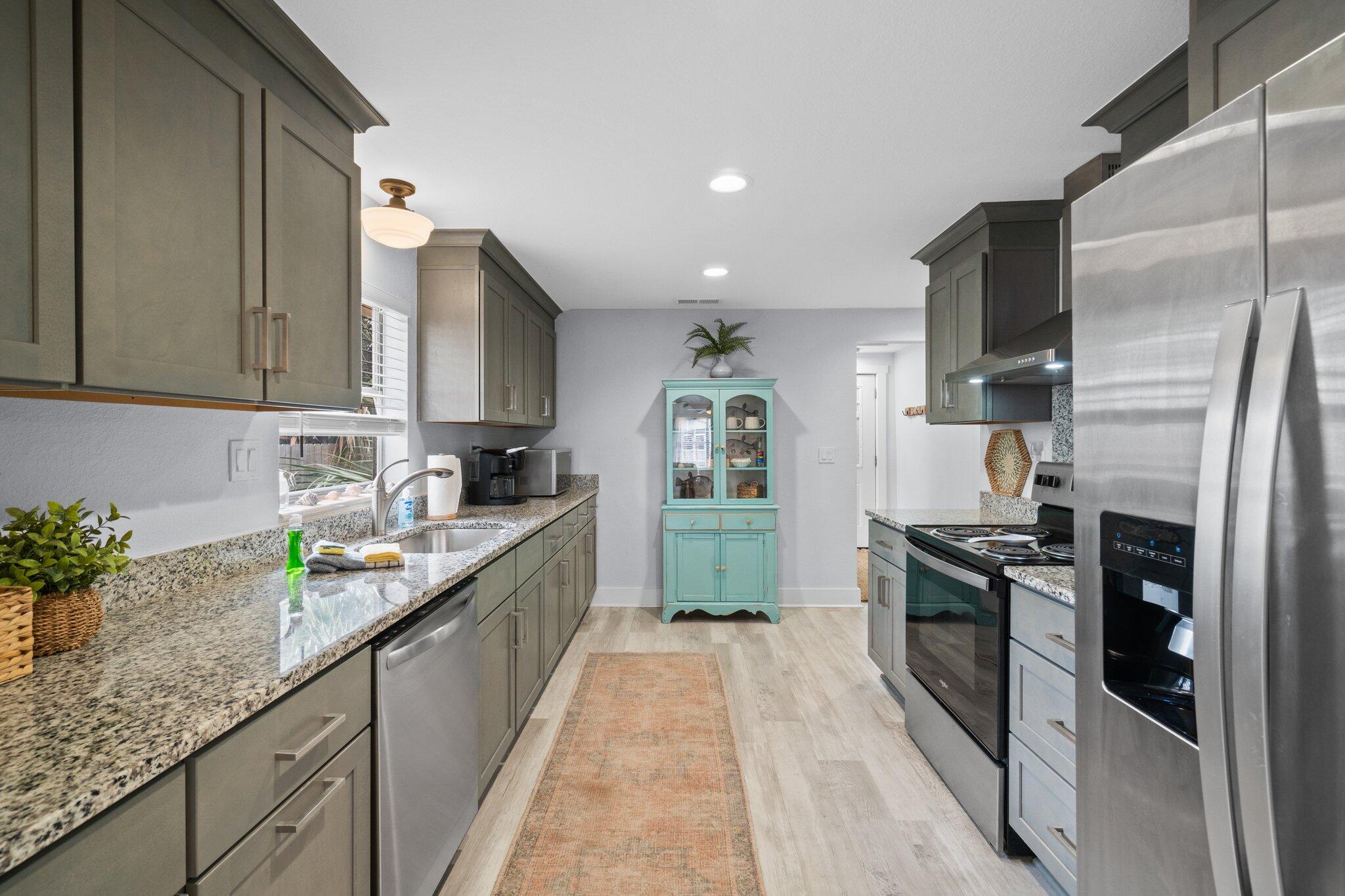 522 E 4th Street