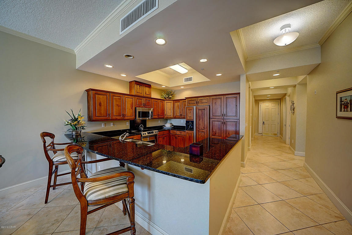 ALEXANDER AT PALM COURT - Residential