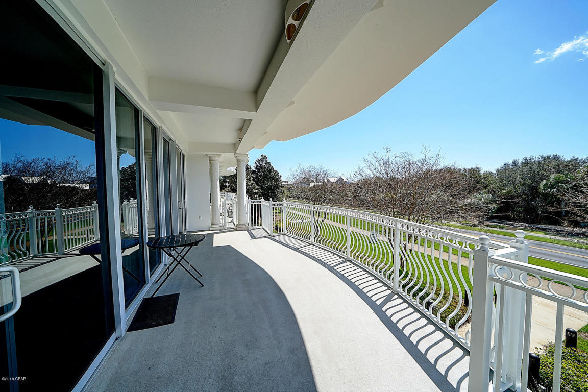 ALEXANDER AT PALM COURT - Residential