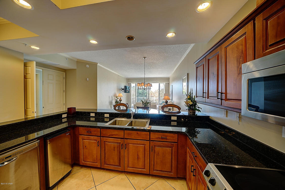 ALEXANDER AT PALM COURT - Residential